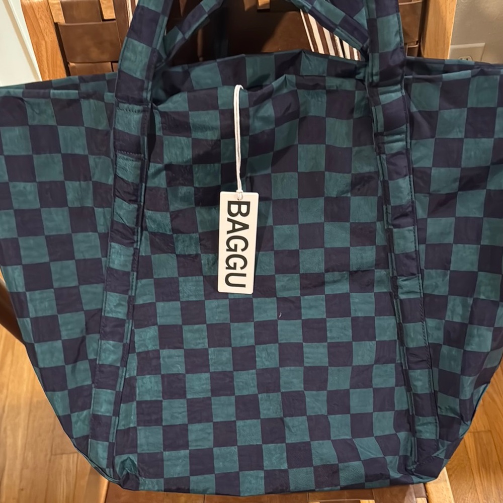 BAGGU Travel Cloud Bag NWT Navy Green Check
